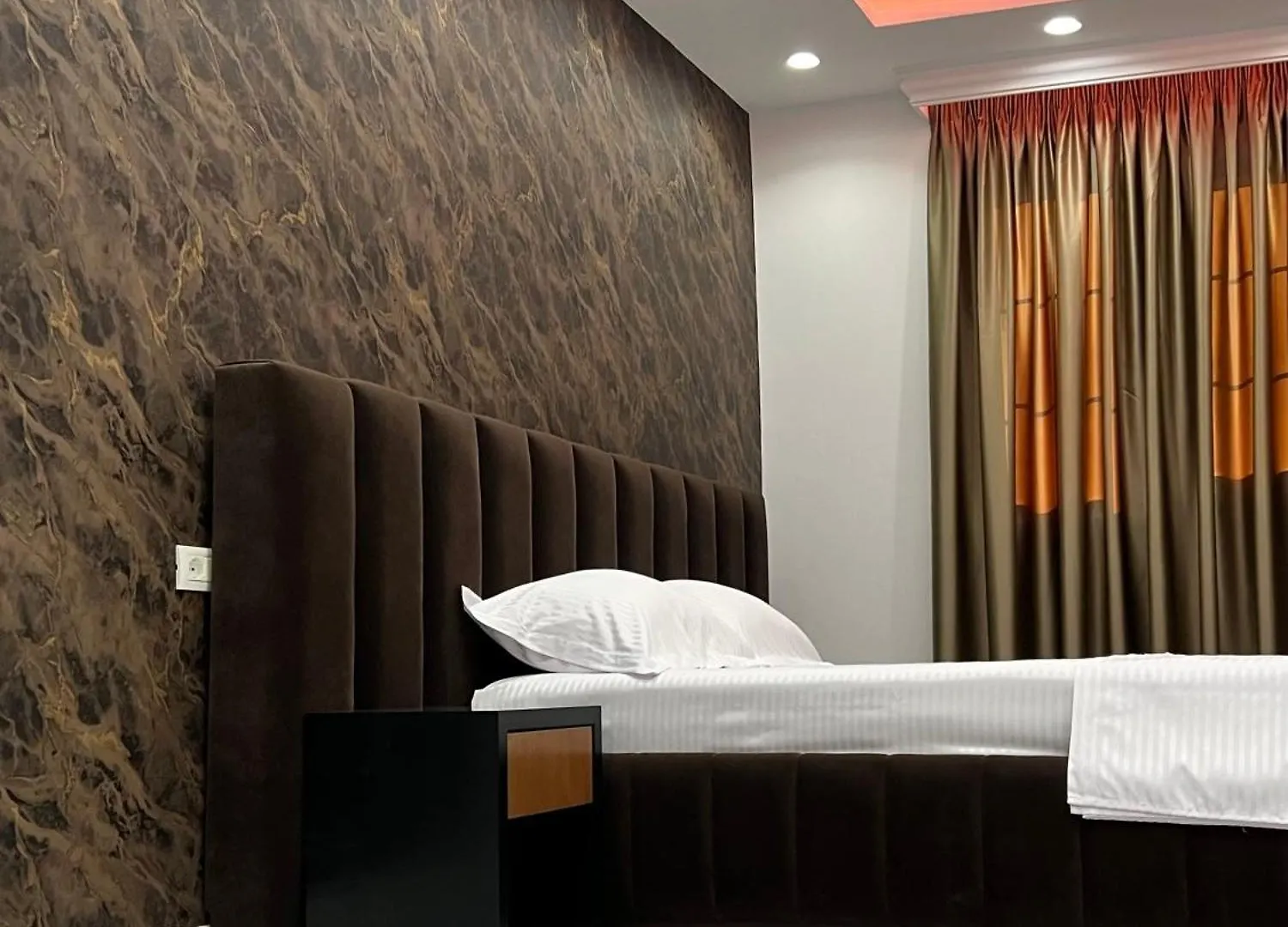 ****  Hotel Moonlight Fier Albania